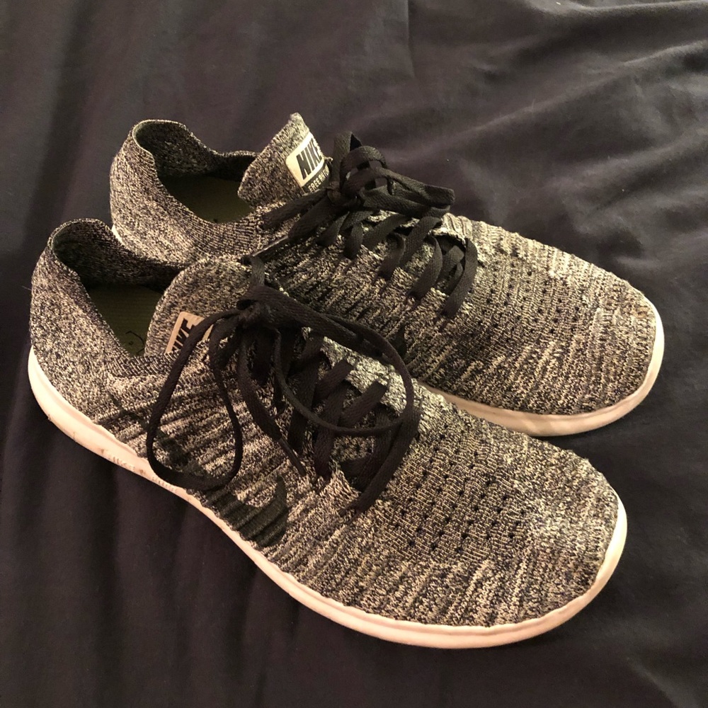 nike flyknit free run